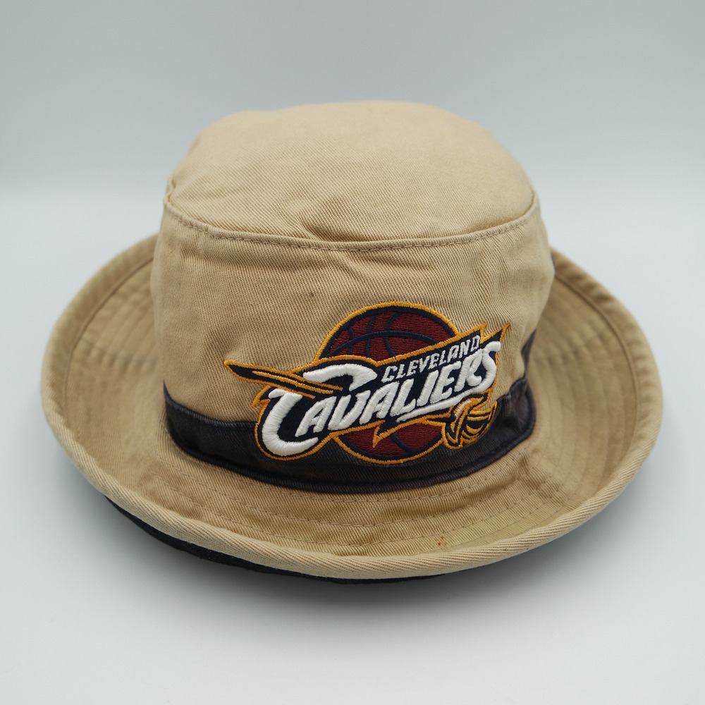 Mitchell & Ness Cleveland Cavaliers NBA Bucket Hat Tan Embroidered L/XL